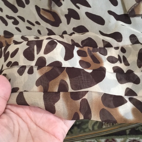 Willie Smith women’s M Leopard Halter ruffled - Picture 8 of 8